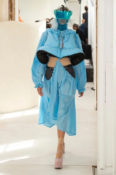 Look 4